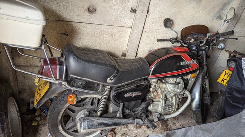 Honda CX500 garage find 1985 - Picture 1 of 5