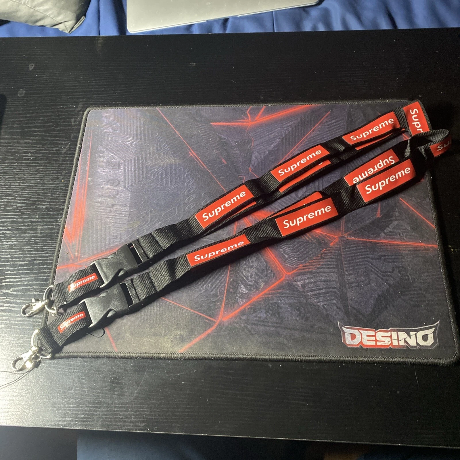 Supreme 2 pièces rouge noir lanière porte clés collier pour cartes d'identité et clés
