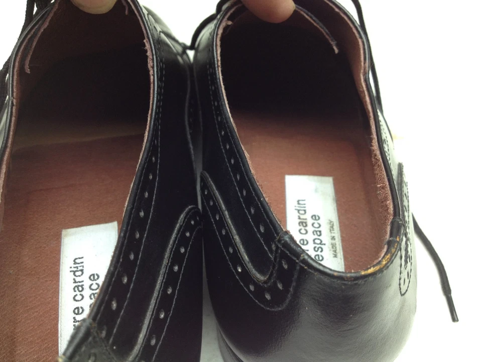 BLACK LEATHER PIERRE CARDIN  MADE IN ITALY WING TIP BUSINESS SHOES SIZE 11 M - Image 2 of 4