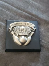 VINTAGE 1960s BAR BOWLING SEAGRAMS BOWLER OF THE MONTH WOOD METAL PLAQUE