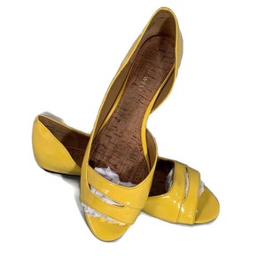 nine west yellow flats
