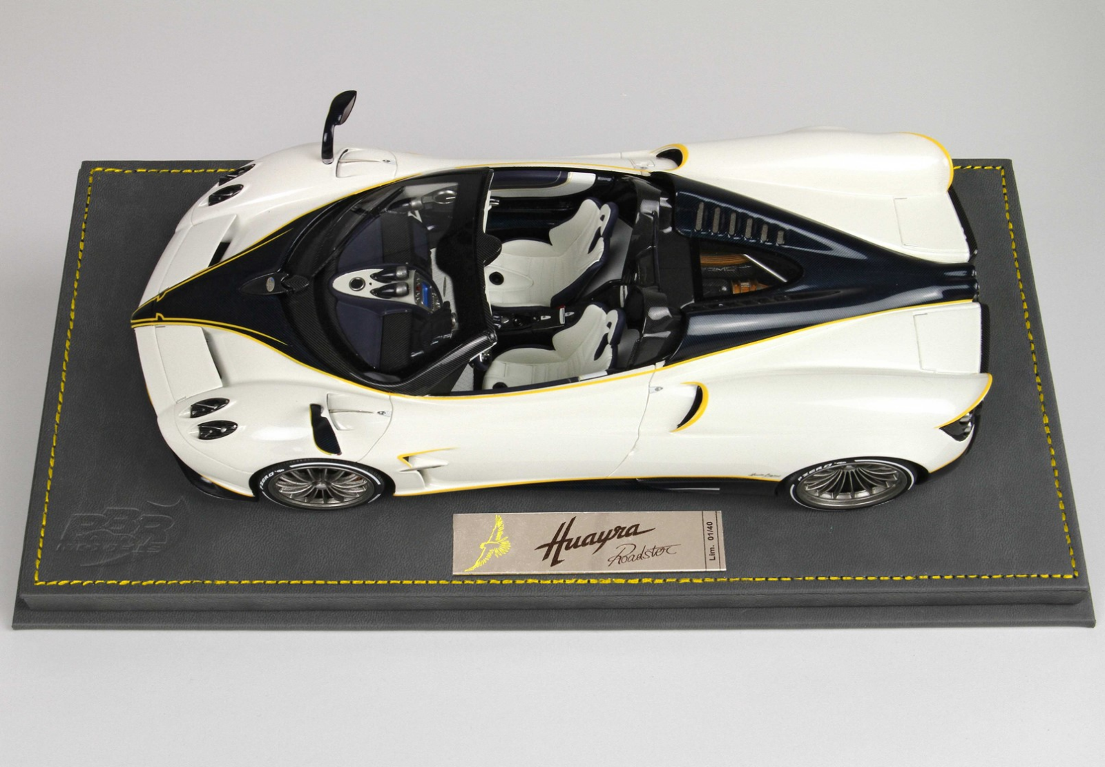 BBR P18148GYR1 - PAGANI HUAYRA stradaSTER GYRFALCON 1 18 BBR P18148GYR1 - PAGANI HUAYRA stradaSTER GYRFALCON 1 18