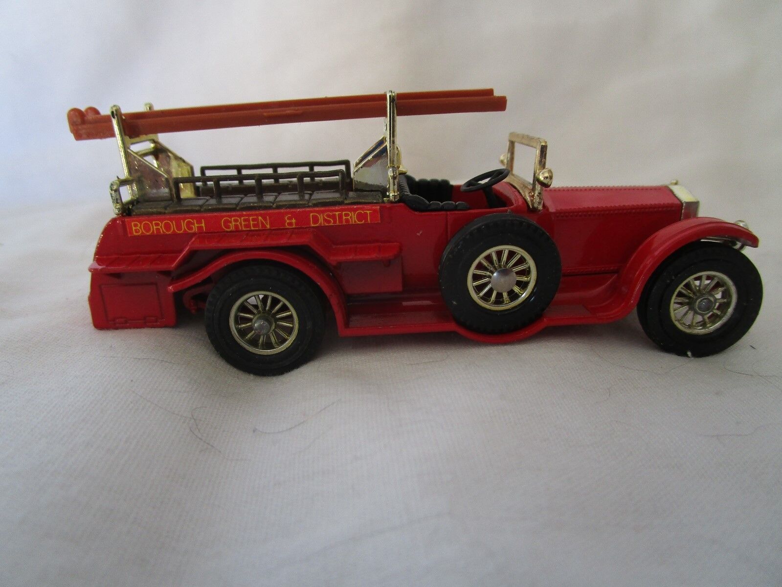 Picture 2 of 8