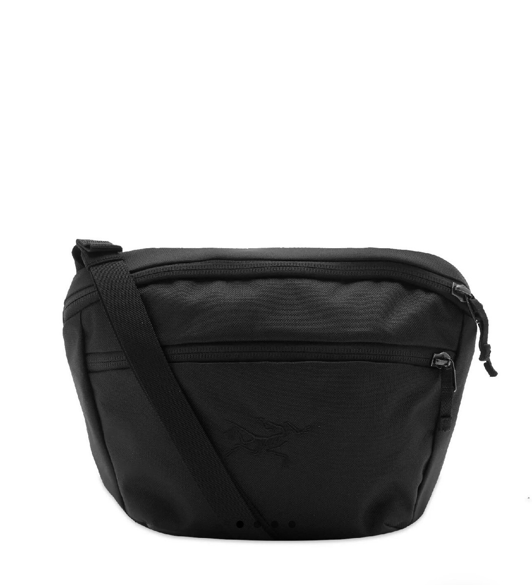 ARC'TERYX Mantis 2 Waist Pack Black Ⅱ Arcteryx MANTIS 2 WAIST PACK - Mike's Bike Shop