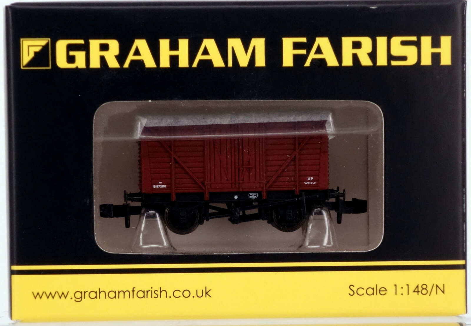 FARISH 373-726C - 10T Insulated Van - BR Bauxite (Late) [NEW]