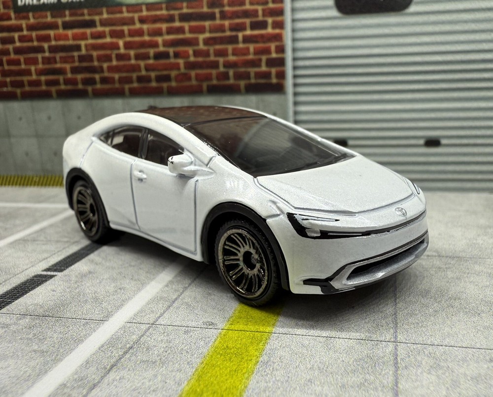 2025 Matchbox  2023 Toyota Prius Prime  White        Loose