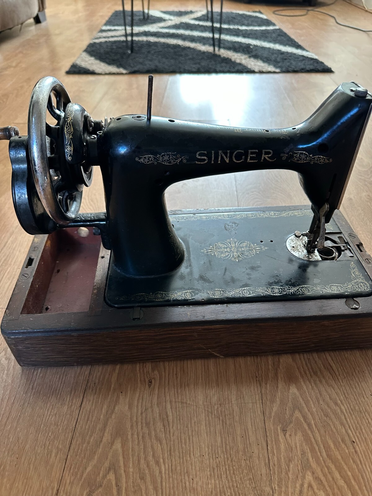 vintage old hand cranked singer sewing machine 1930's/1940's eBay