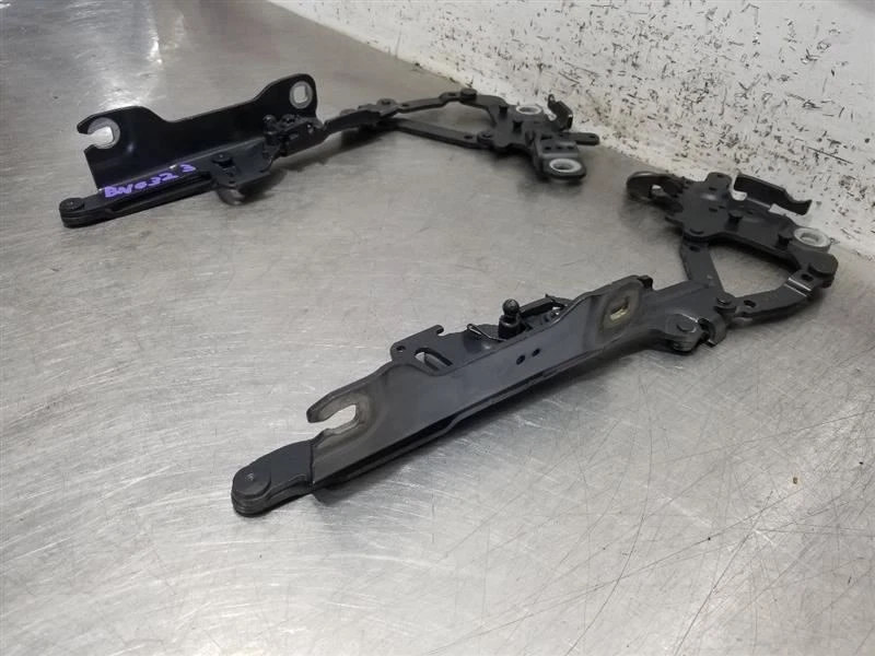 BMW M240I 18 2018 JUEGO DE BISAGRAS CAPÓ Foto 4 de 4