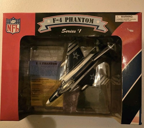 Dallas Cowboys Fleer 1:100 Scale F-4 Phantom Modern Jet Limited Edition Numbered