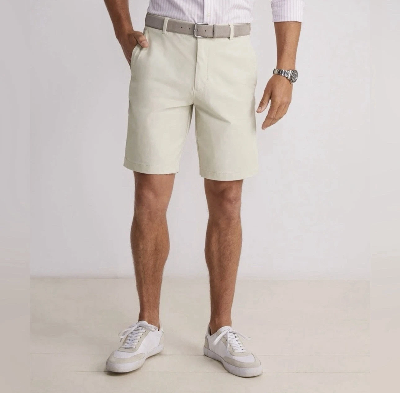 Vineyard Vines Men’s Khaki Club Shorts Size 36