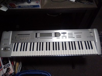 Korg TRITONLE61 61 Keyboard Workstation Synthesizer
