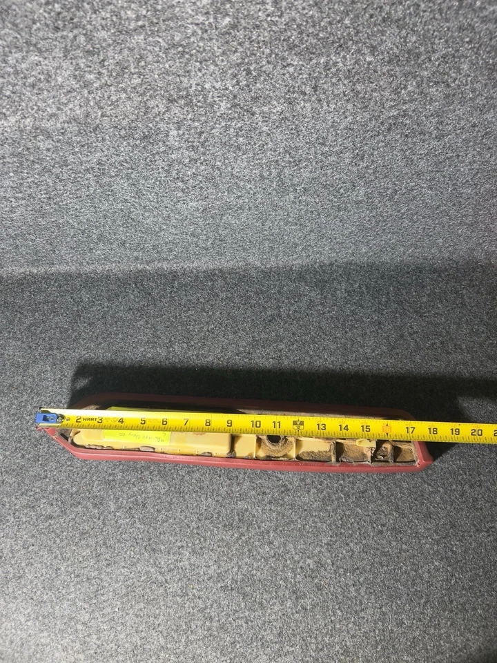 Chevrolet S10 1986-1994 panel de puerta reposabrazos pasajero derecho rojo OEM Foto 4 de 4