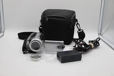 Canon HG10 HD Camcorder 40GB HDD AVCHD Digital Video Camera w/Charger - Works