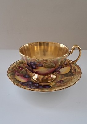 AYNSLEY VINTAGE ORCHARD GOLD OBST TEETASSE MIT FUSS & UNTERTASSE SIGNIERT N BRUNT D JONES
