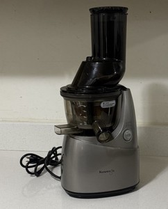 KUVINGS whole slow electric JUICER #ULD-622NB w/parts Included pre-owned tested