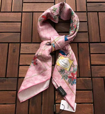 Gucci Pink Floral Bird GG Logo Satin Silk Square Scarf Made in Italy