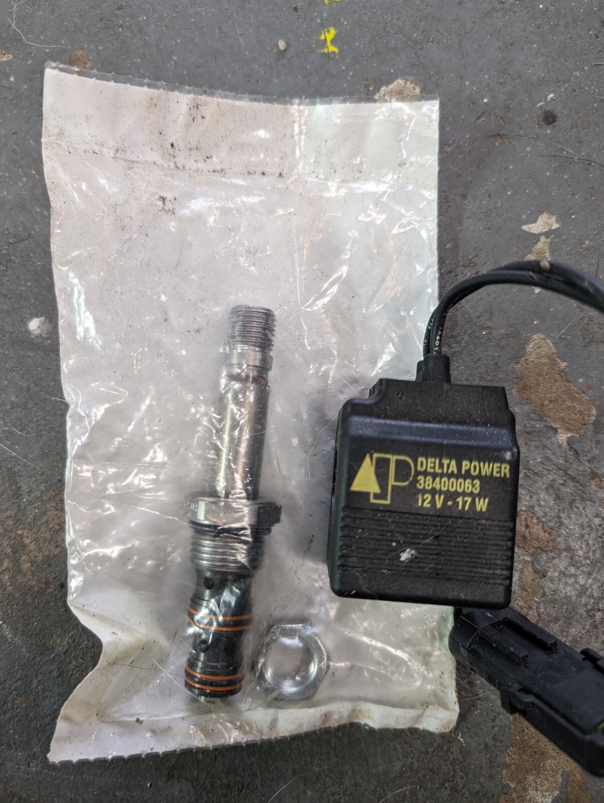 35T36092 Muncie Power Products 12v Solenoid Valve - OEM for sale  