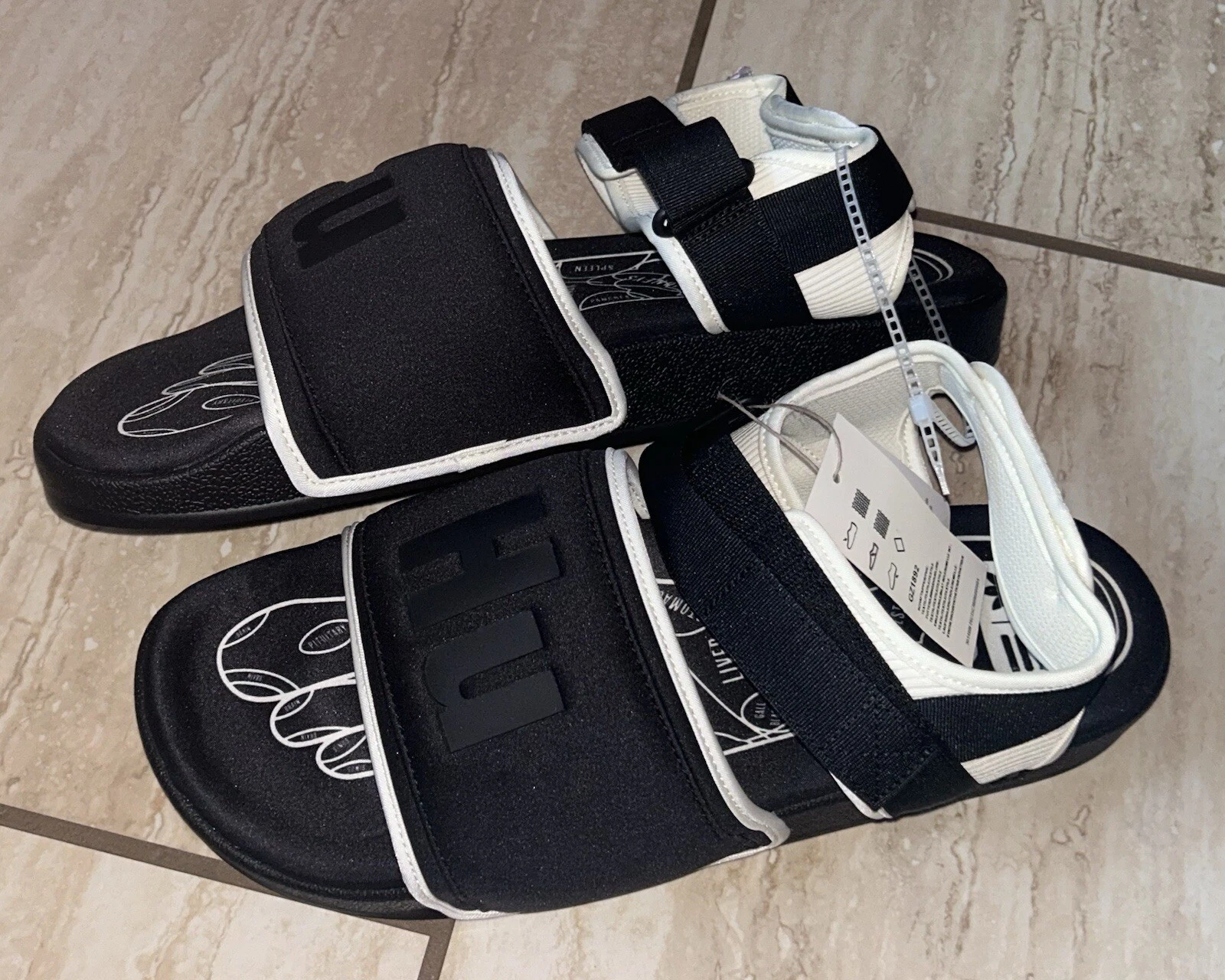 Sandali Adidas x Pharrell Adilette 2.0 slide da uomo taglia 12 neri GZ1892