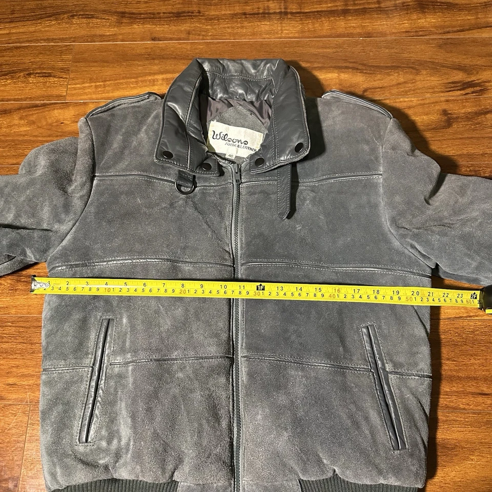 Chaqueta de bombardero de cuero Wilson para hombre gris gamuza A-2 piloto volante talla mediana Foto 3 de 4