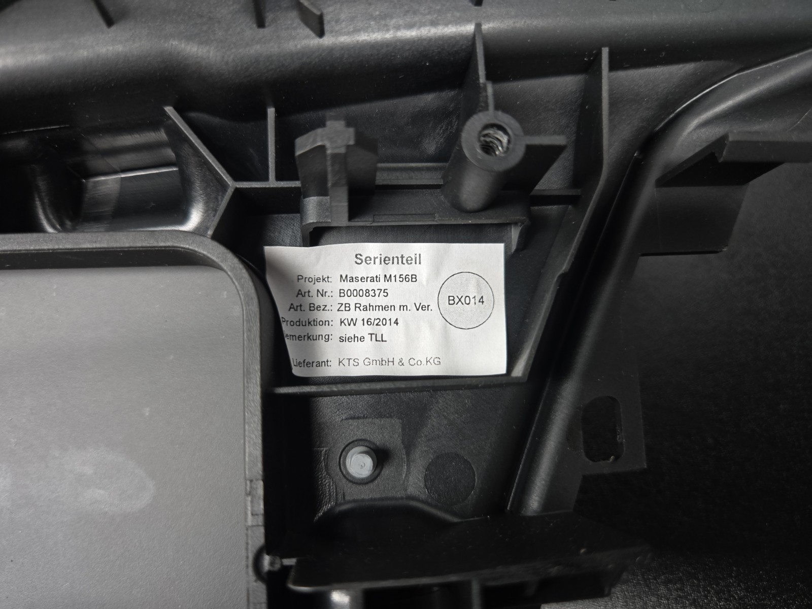 Maserati Ghibli 2014-2022 FRONT Center console