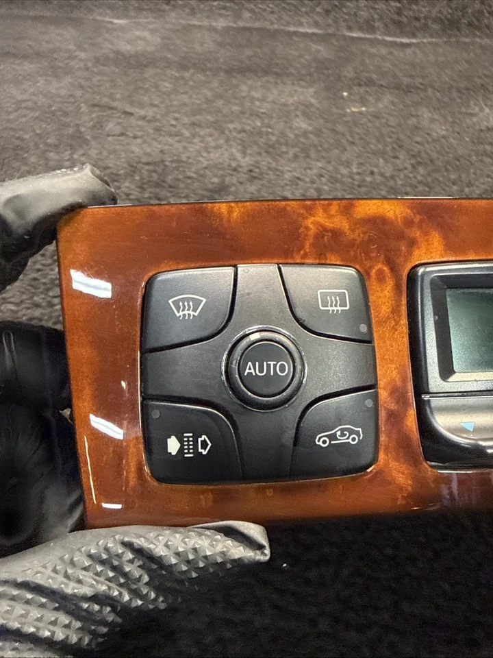 2000-2006 Mercedes S500 Dash AC Heat Temperature Climate Control OEM 2208301185 - Image 3 of 4