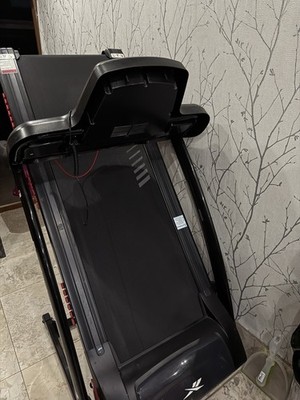 Reebok GT40z Folding Treadmill Home Use Cardio Training Equipment