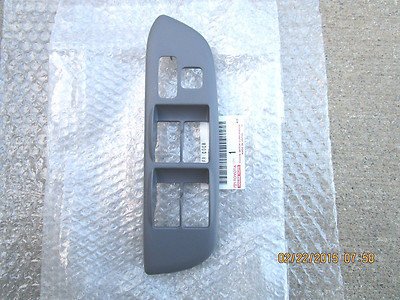 01-05 TOYOTA RAV4 DRIVER SIDE MASTER POWER WINDOW SWITCH BEZEL