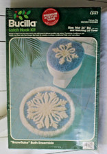 New Bucilla Deluxe Pile LATCH HOOK KIT "SNOWFLAKE" Bath Ensemble  13117
