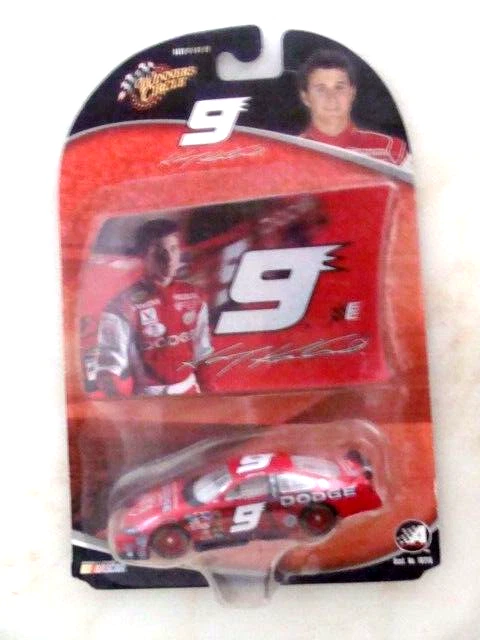 Coche diecast NASCAR Casey Kahne #9 Dodge 2004 Winner's Circle 1:64 Foto 2 de 4