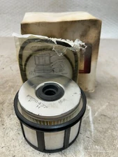 NEW IN BOX MICROGARD FUEL FILTER 33518