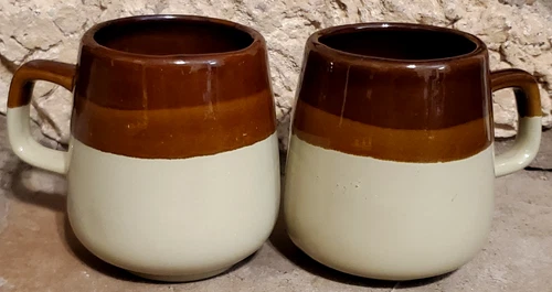 Vintage Mid Century Modern 2-Tone Drip Glaze Pottery Coffee Mugs 1960s Set of 2