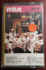MIAMI FEATURING ROBERT MOORE * MC K7 NUOVA SIGILLATA- NEW STILL SEALED