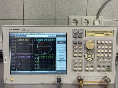 Agilent E 5061A  Network Analyzer  300Khz-1,5Ghz S21/S12   50 Ohm  6 M Garantie