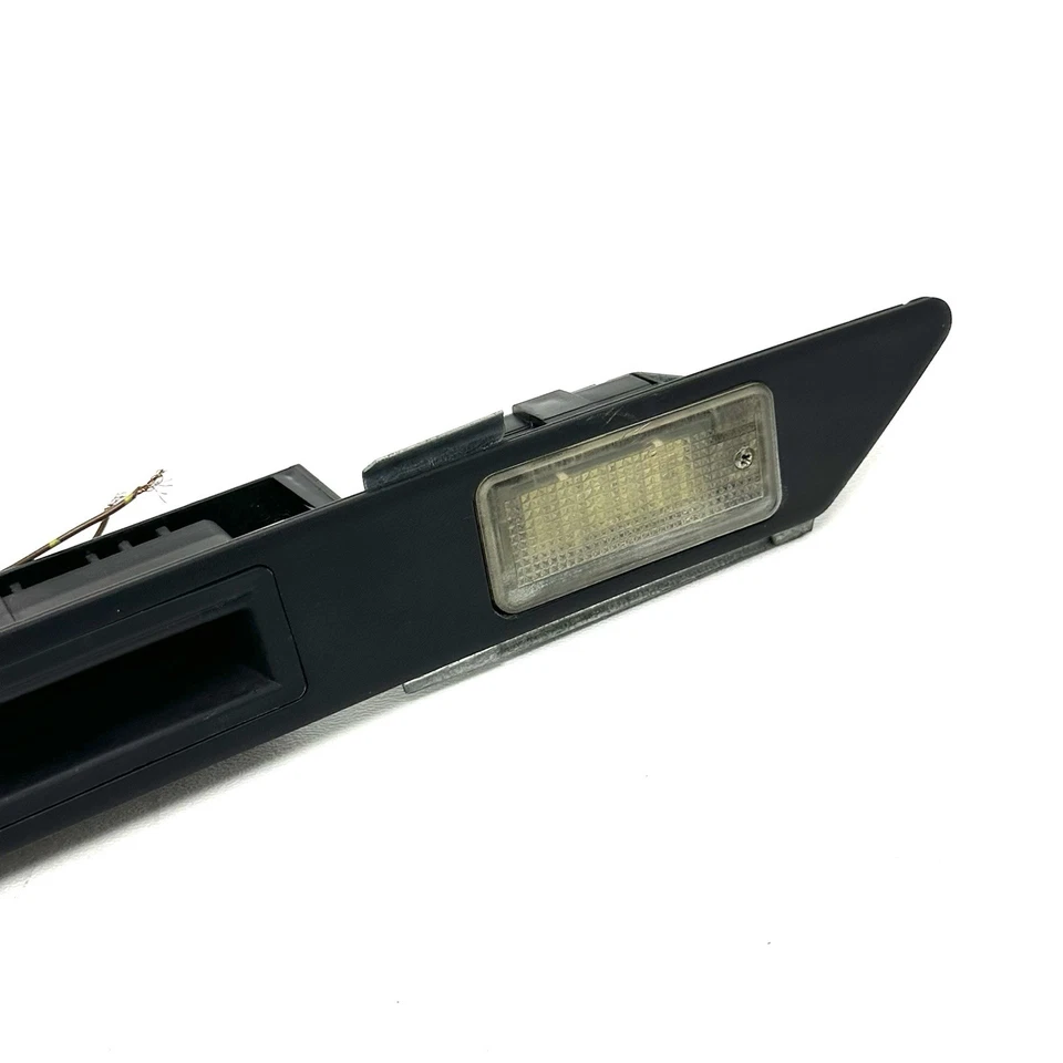AUDI Q7 2007-2012 4L PUERTA TRASERA MALETERO MANIJA MATRÍCULA LUZ LÁMPARA FABRICANTE DE EQUIPOS ORIGINALES* Foto 3 de 4