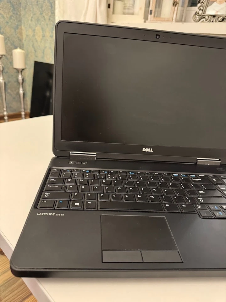Dell Latitude E5540 15.6 inch Intel Core i5 4th Gen, Very Good Condition) - Image 3 of 4