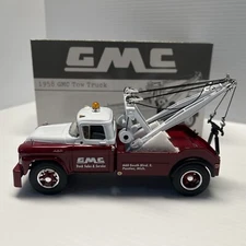 FIRST GEAR 1:34 SCALE 1958 GMC SALES & SERVICE TOW TRUCK  19-2366