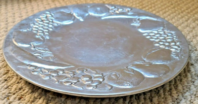 Tray Vintage Wilton Armetale Pewter Fruit Embossed Serving Platter M Joy PA USA