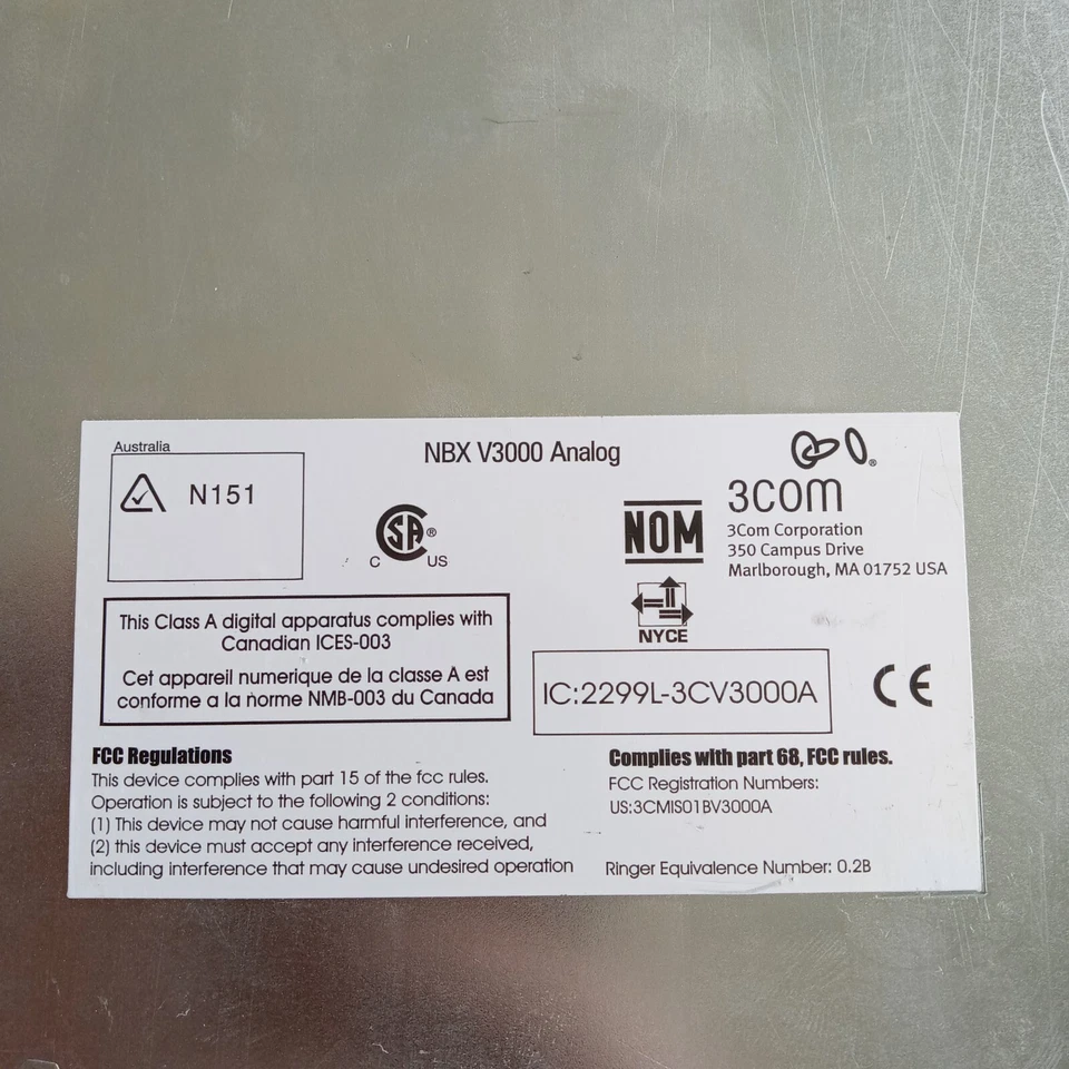 Sistema telefónico IP 3Com NBX V3000 3C10600A - con cable encendido Foto 4 de 4