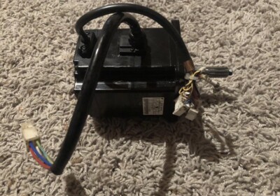 Yaskawa SGMPH-02A2A-YR12 AC SERVO DRIVE SGMPH02A2AYR12