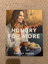 Cravings by Chrissy Teigen - Hardcover By Teigen, Chrissy - VERY GOOD