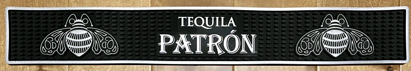 PATRON TEQUILA BLACK & SILVER RUBBER RAIL RUNNER SPILL BAR MAT COASTER BRAND NEW
