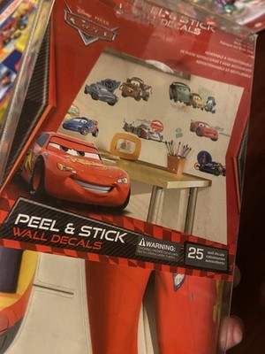 NEU ~ Disney Pixar Cars Peel & Stick Wandtattoo Aufkleber geöffnet aber unbenutzt 