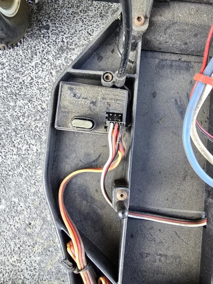 Xtm X-Cellerator electric 2wd stadium truck Parts/Repair - Image 4 of 4