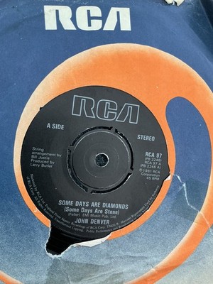 John Denver.  Some days are Diamonds. .    7  vinyl. 1981.RCA