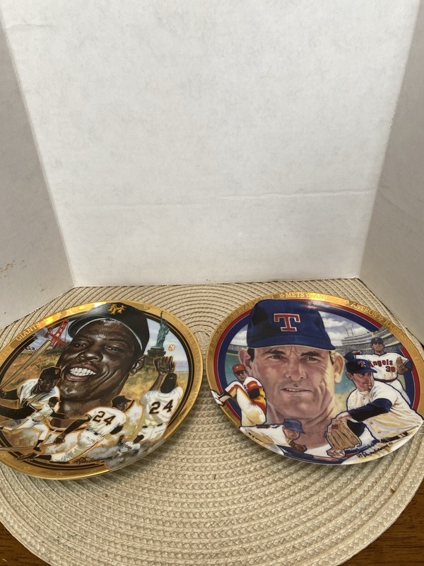 1992 Hamilton Plate Collection Willie Mays 3209E & Nolan Ryan 1085A
