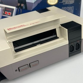Nintendo Entertainment System NES Control Deck Console CIB EXCELLENT CONDITION