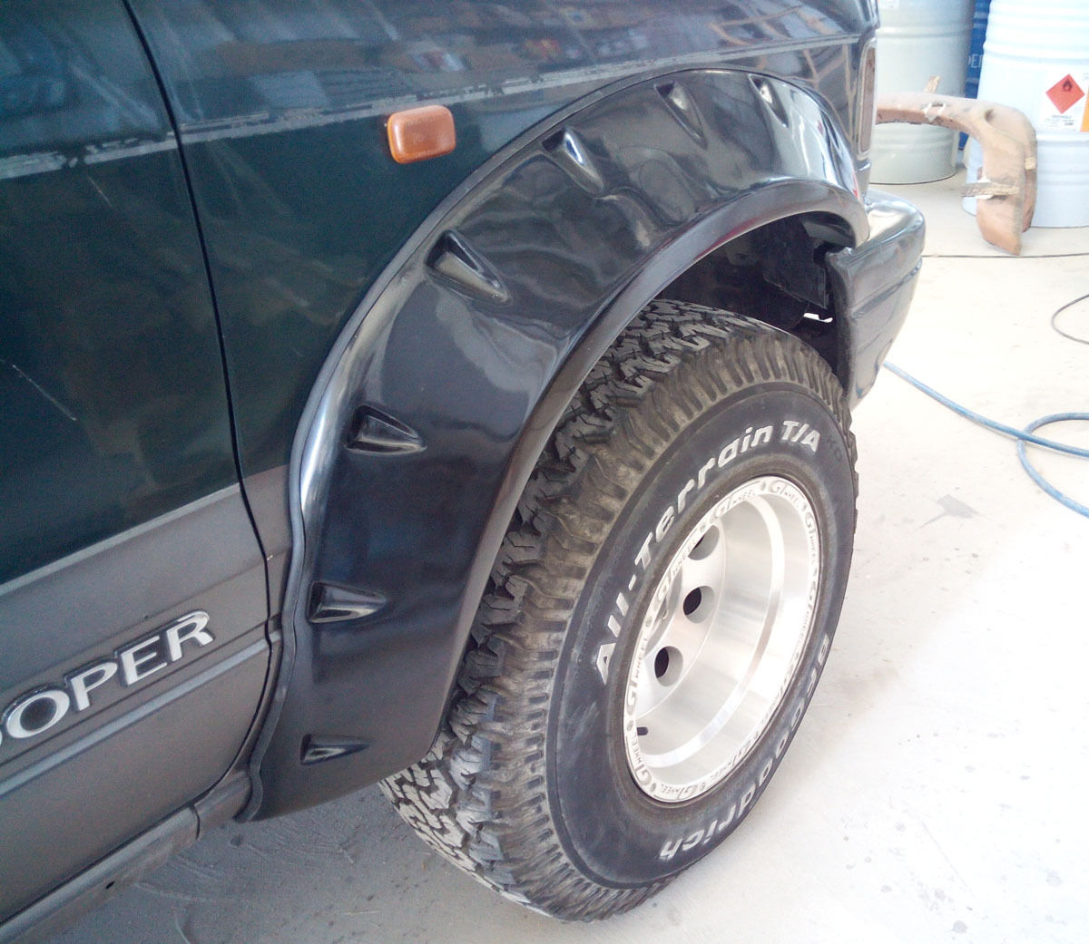 Fender flares wheel arches for ISUZU TROOPER/BIGHORN/HOLDEN JACKAROO 2