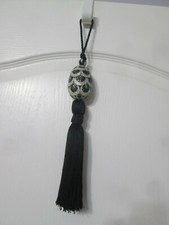 Gland oeuf cloisonné oriental noir argent 3" faux noir 7" franges 14,5"