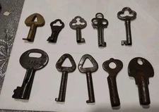 10 Antique Cabinet Door Drawer Desk Clock Trunk Padlock Skeleton Keys 