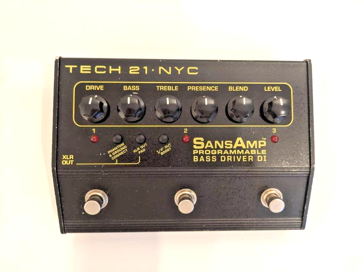 Tech 21 SansAmp Programmable Bass Driver DI Guitar Effects Pedal 